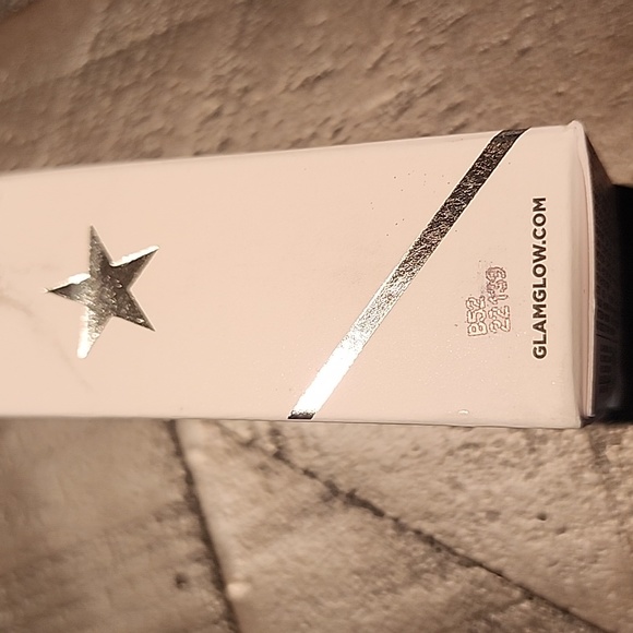 🆕️GLAMGLOW SUPERMUD CLEARING TREATMENT 1 OZ - Picture 4 of 5